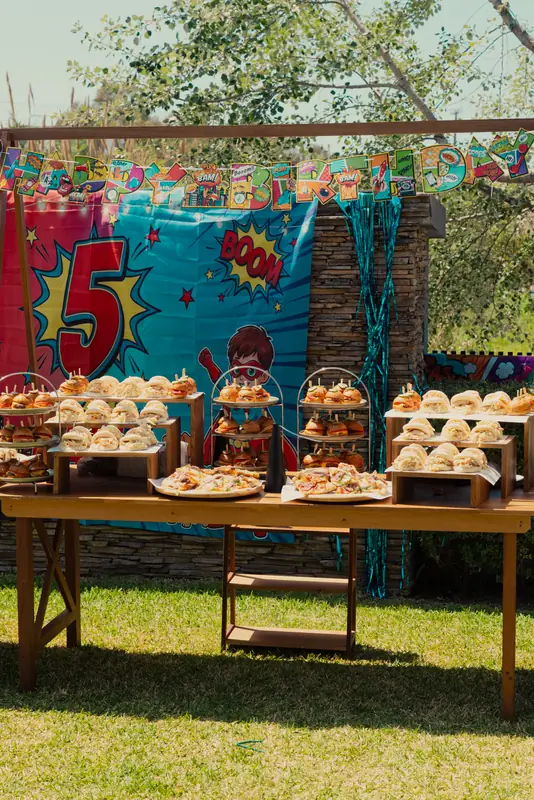 Catering για παιδικό πάρτι γενεθλίων σε κήπο, Πάτρα